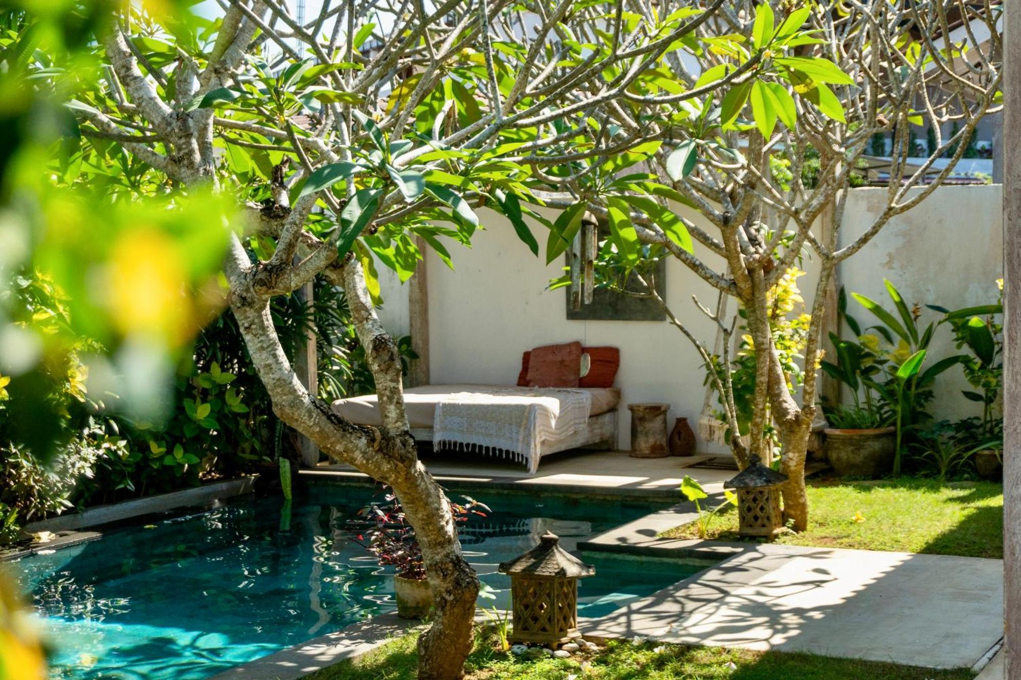 Готель Damai Uluwatu Екстер'єр фото