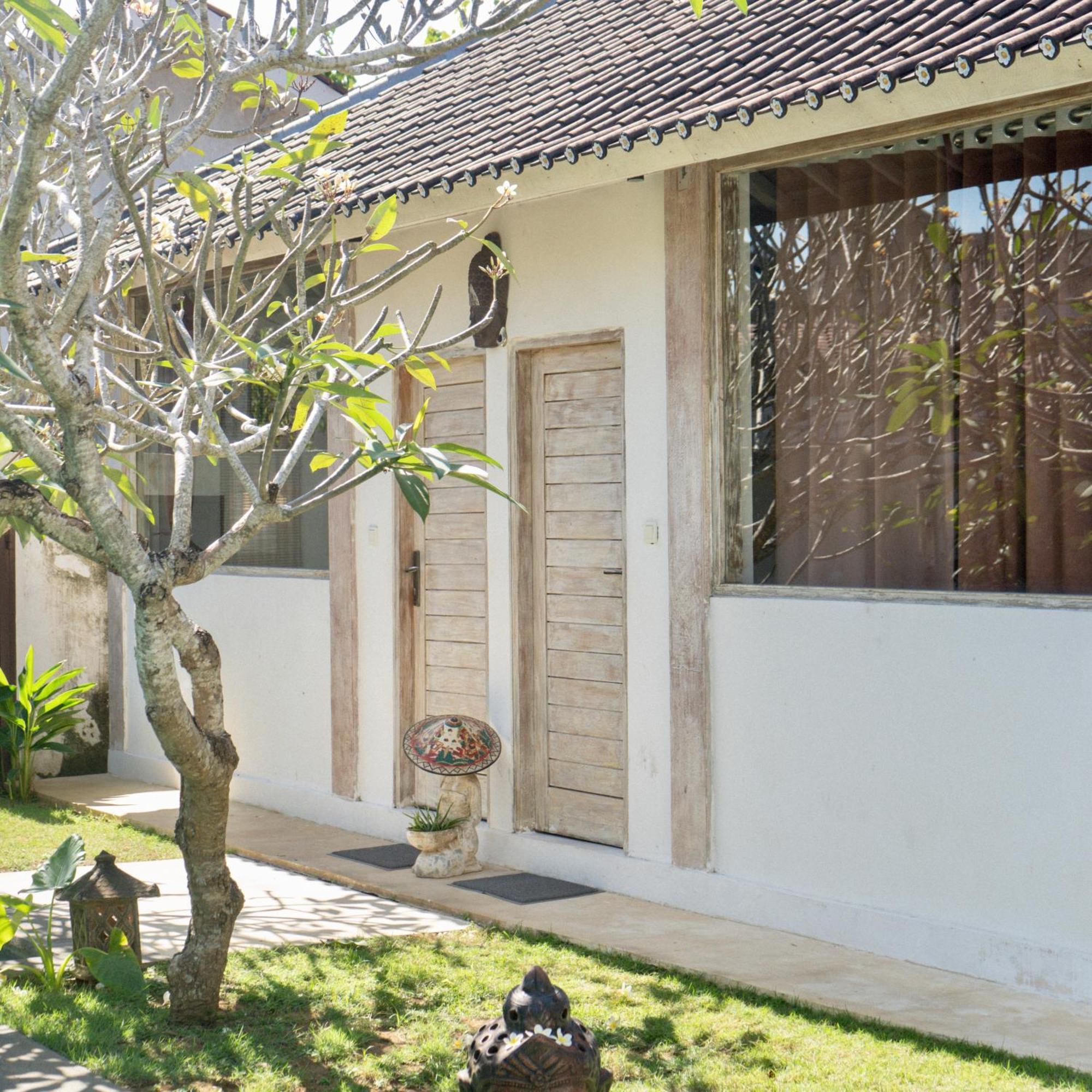 Готель Damai Uluwatu Екстер'єр фото