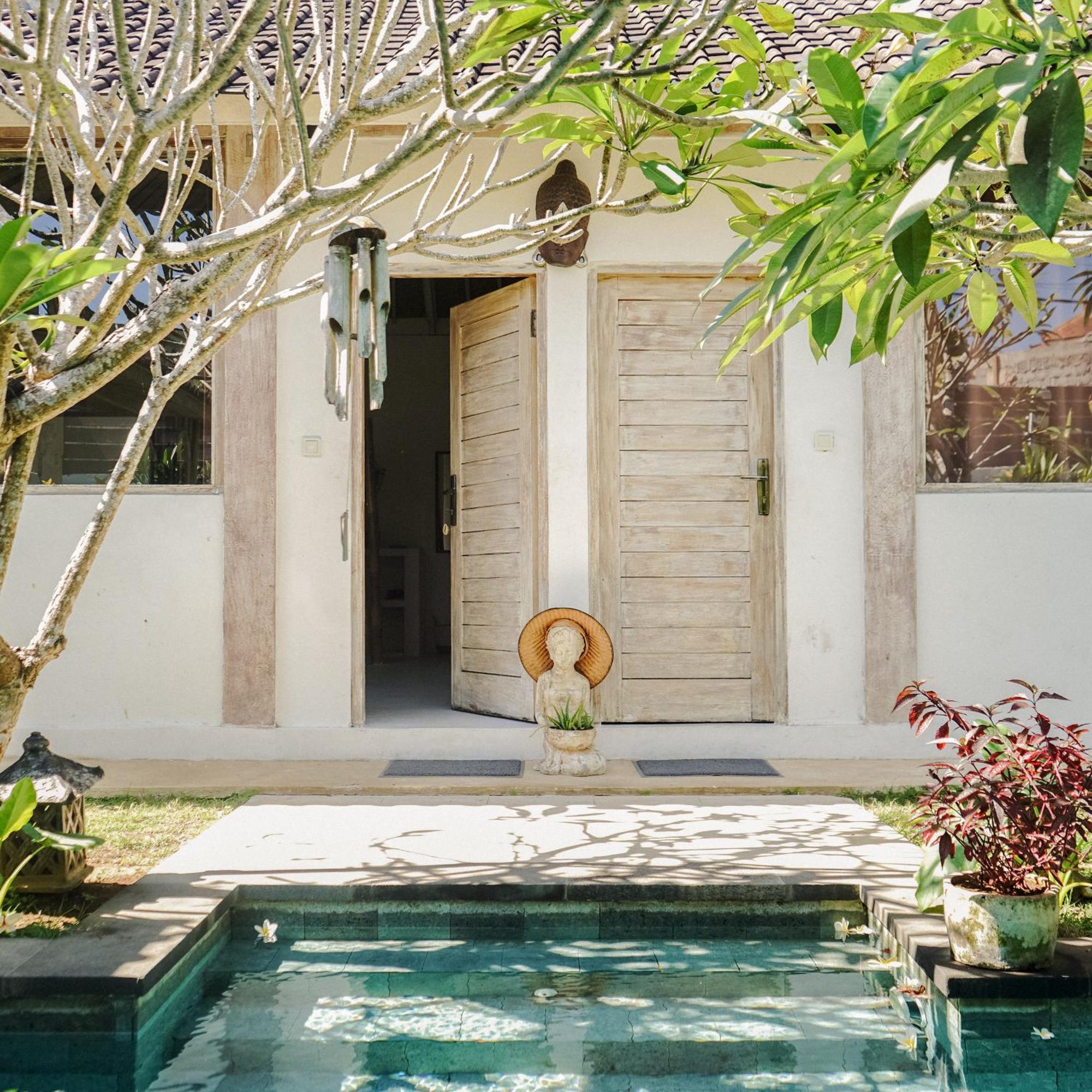 Готель Damai Uluwatu Екстер'єр фото
